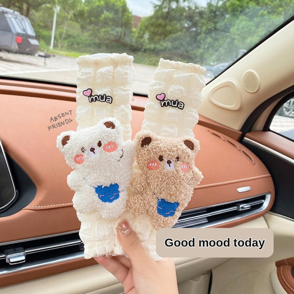 Car seat belt shoulder pads, creative cute children's anti-strain safety belt, and a pair of decorative protective covers