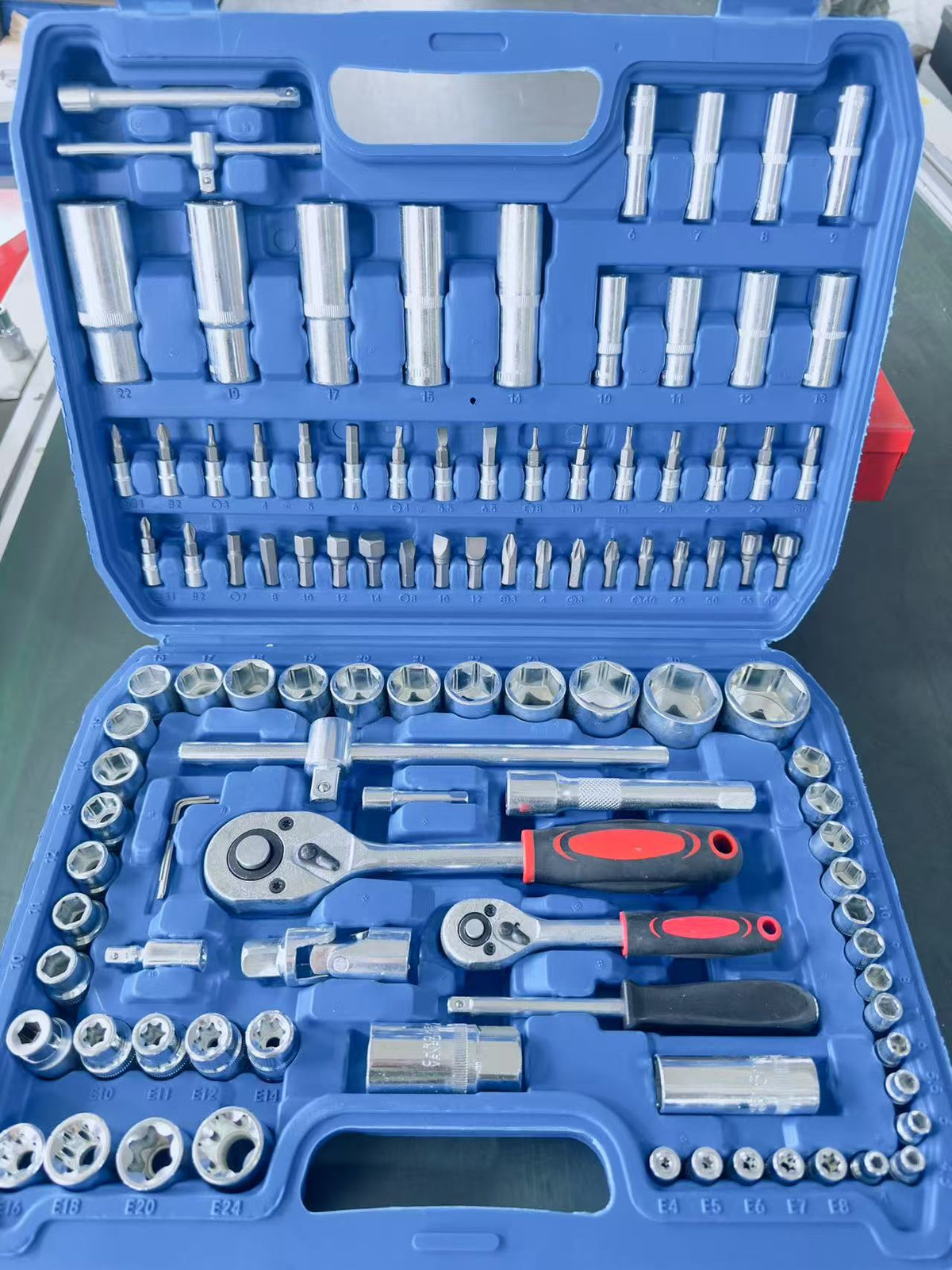 108 socket tool car repair toolbox multi-function large, medium and small flying ratchet wrench set hardware combination